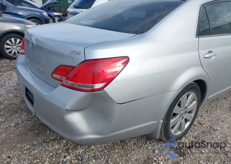 2006 Toyota Avalon Xls z USA, uszkodzony, nr VIN 4T1BK36B86U166924
